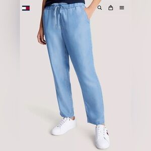 NEW WITH TAGS Tommy Hilfiger Lightweight Joggers, Pants, Tencil, size Large